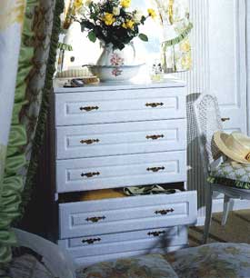 Bedroom , Chantilly high chest