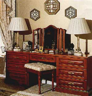 Bedroom , Hamilton dresser