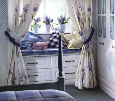 crown bedroom pic 1